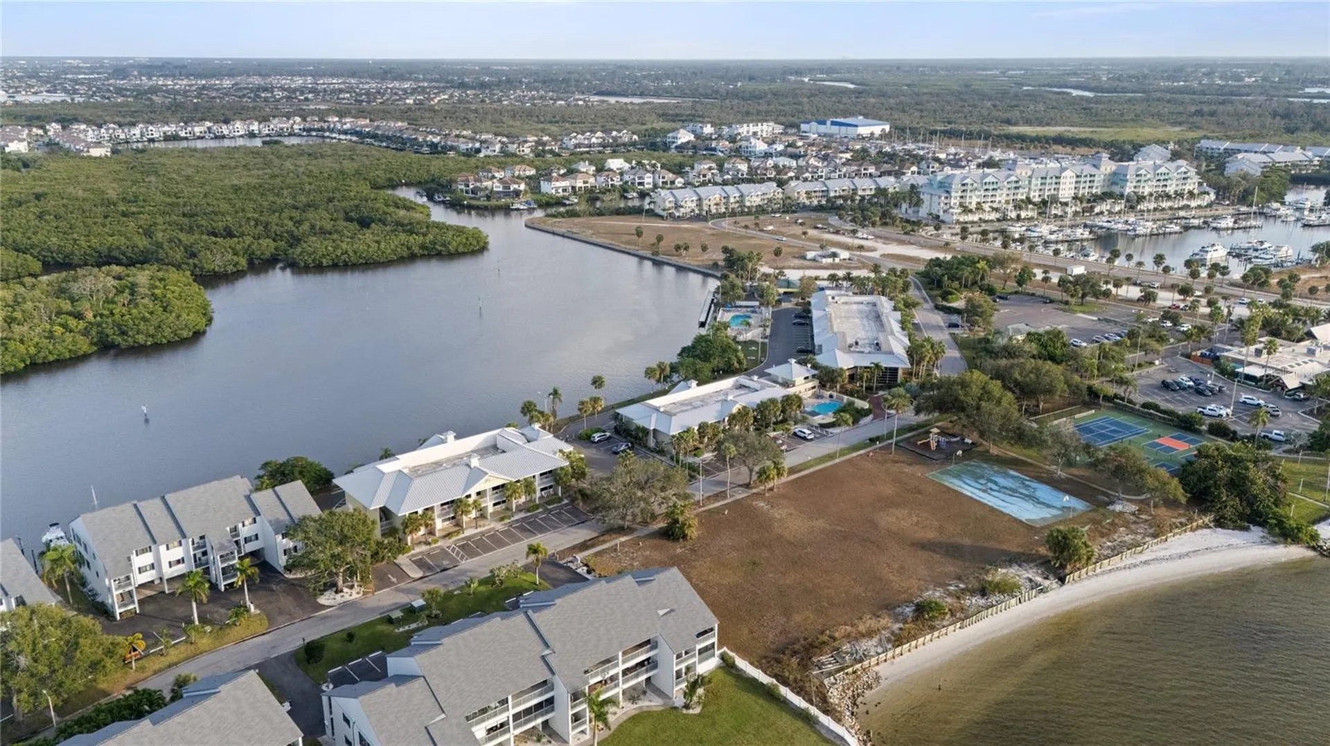 611 Destiny Drive Ruskin FL 33570