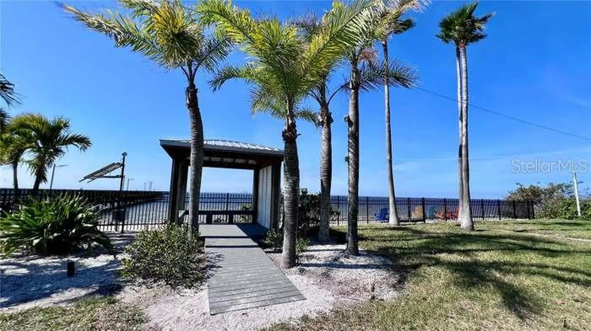 611 Destiny Drive Ruskin FL 33570