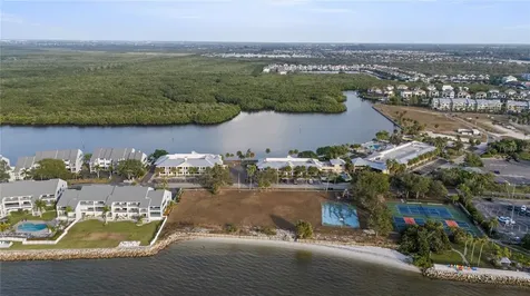 611 Destiny Drive Ruskin FL 33570