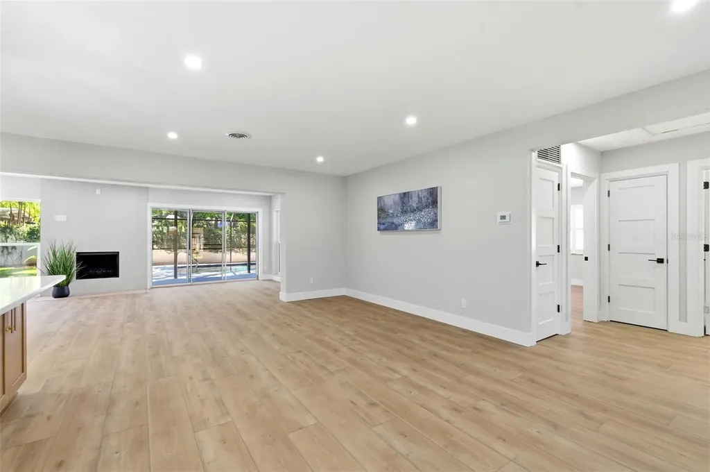 8326 40th Place N St Petersburg FL 33709