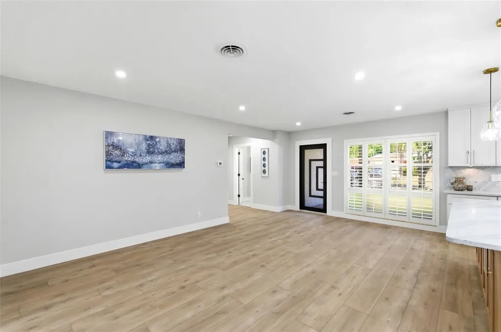 8326 40th Place N St Petersburg FL 33709