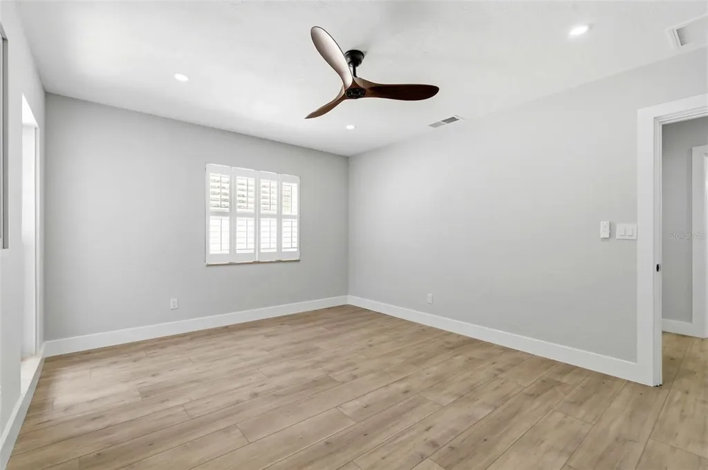 8326 40th Place N St Petersburg FL 33709