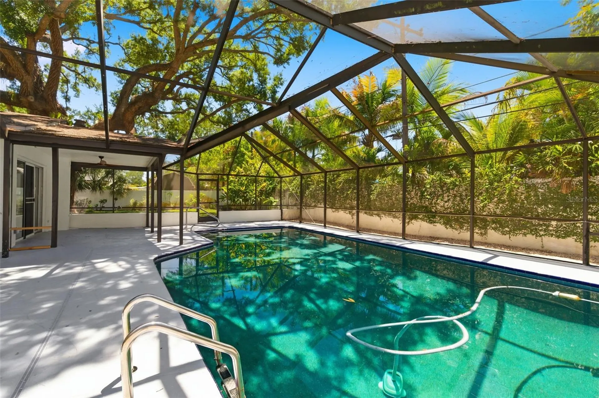 8326 40th Place N St Petersburg FL 33709