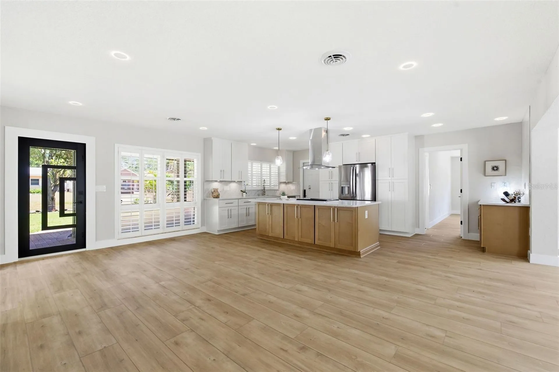 8326 40th Place N St Petersburg FL 33709