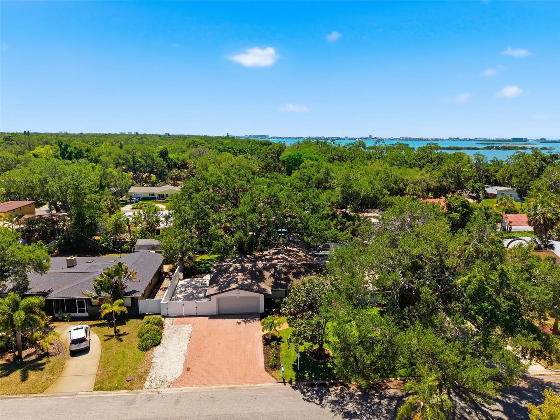 8326 40th Place N St Petersburg FL 33709