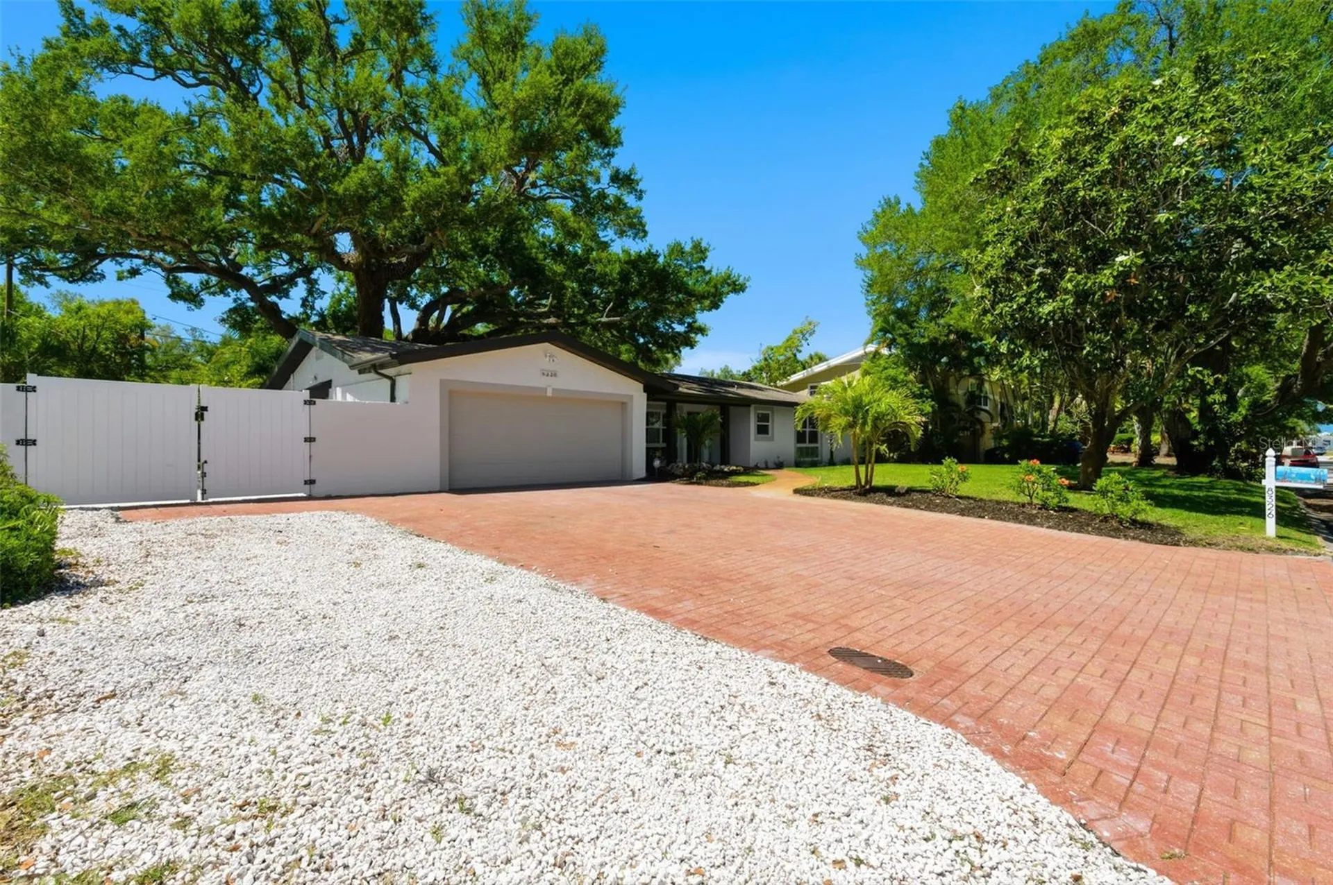 8326 40th Place N St Petersburg FL 33709
