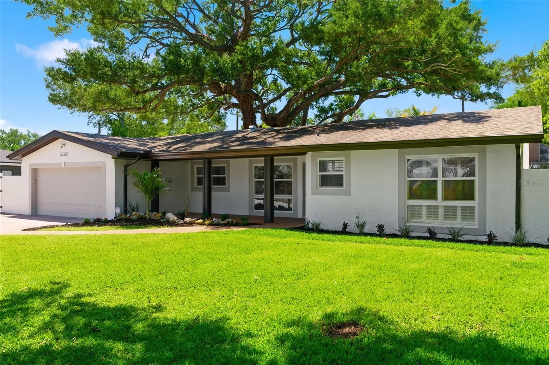 8326 40th Place N St Petersburg FL 33709