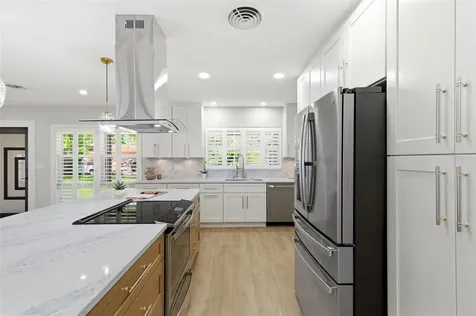 8326 40th Place N St Petersburg FL 33709