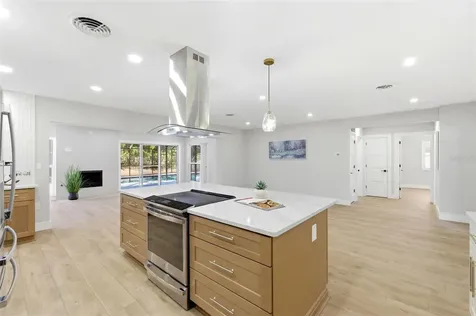 8326 40th Place N St Petersburg FL 33709