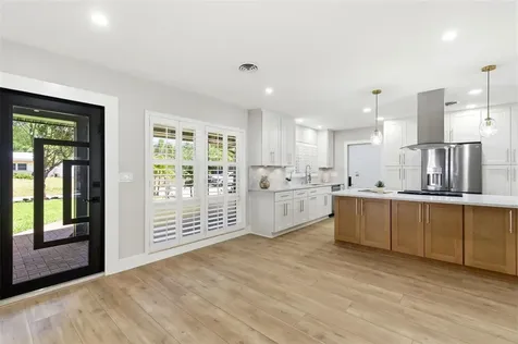 8326 40th Place N St Petersburg FL 33709