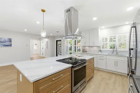 8326 40th Place N St Petersburg FL 33709