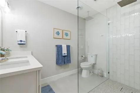 8326 40th Place N St Petersburg FL 33709