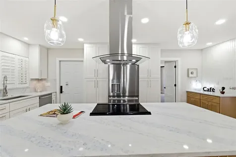 8326 40th Place N St Petersburg FL 33709