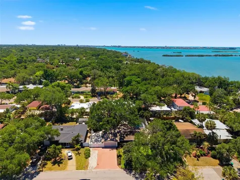 8326 40th Place N St Petersburg FL 33709