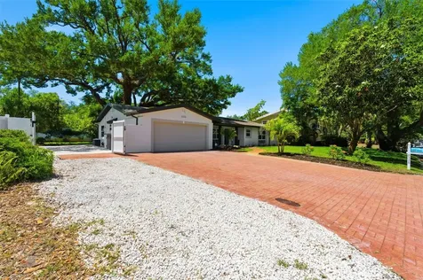 8326 40th Place N St Petersburg FL 33709