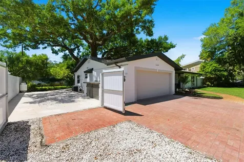 8326 40th Place N St Petersburg FL 33709