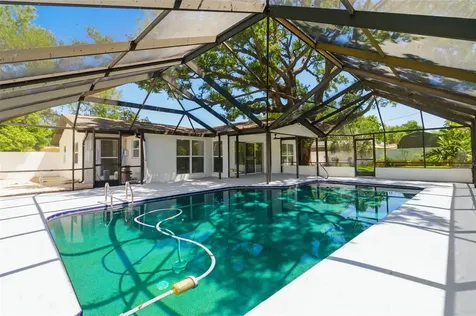 8326 40th Place N St Petersburg FL 33709