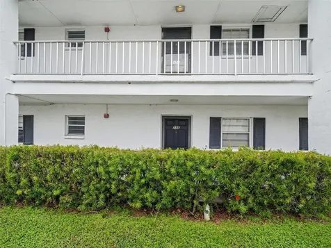 4506 3rd Street Circle W Bradenton FL 34207