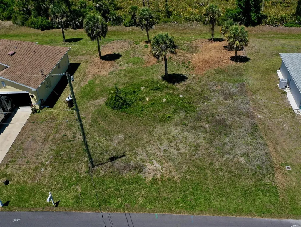 135 Long Meadow Lane Rotonda West FL 33947