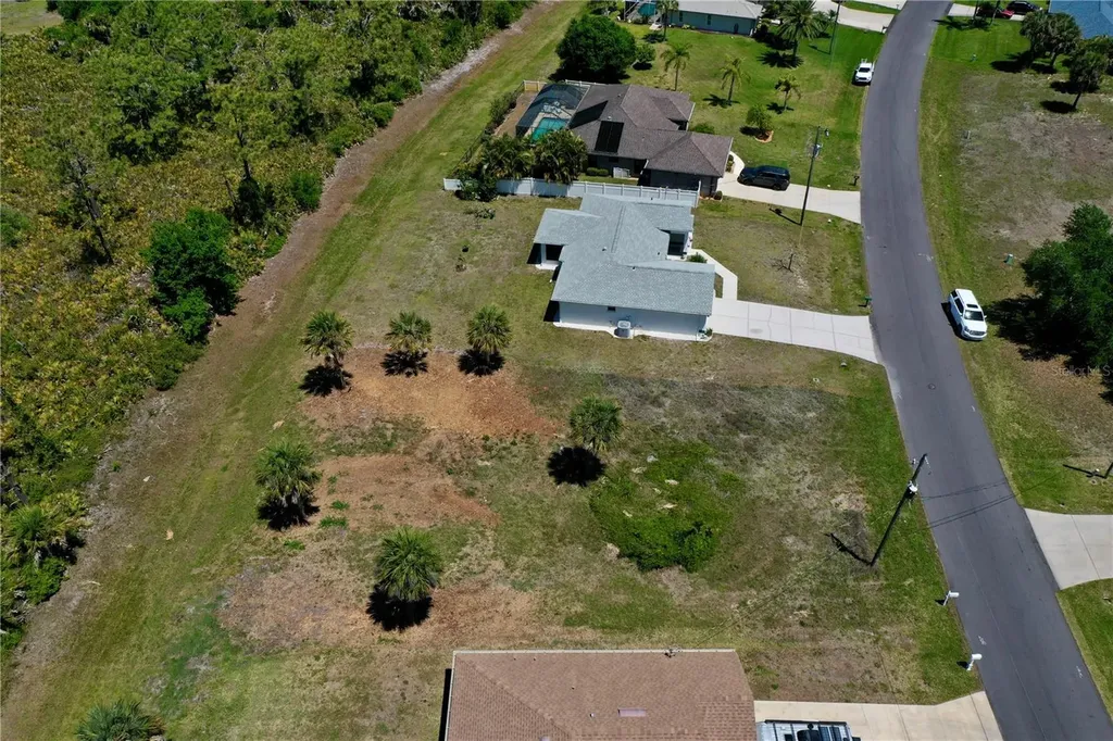 135 Long Meadow Lane Rotonda West FL 33947