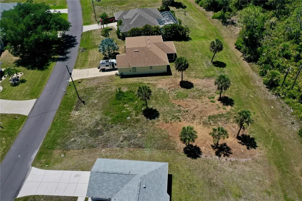 135 Long Meadow Lane Rotonda West FL 33947