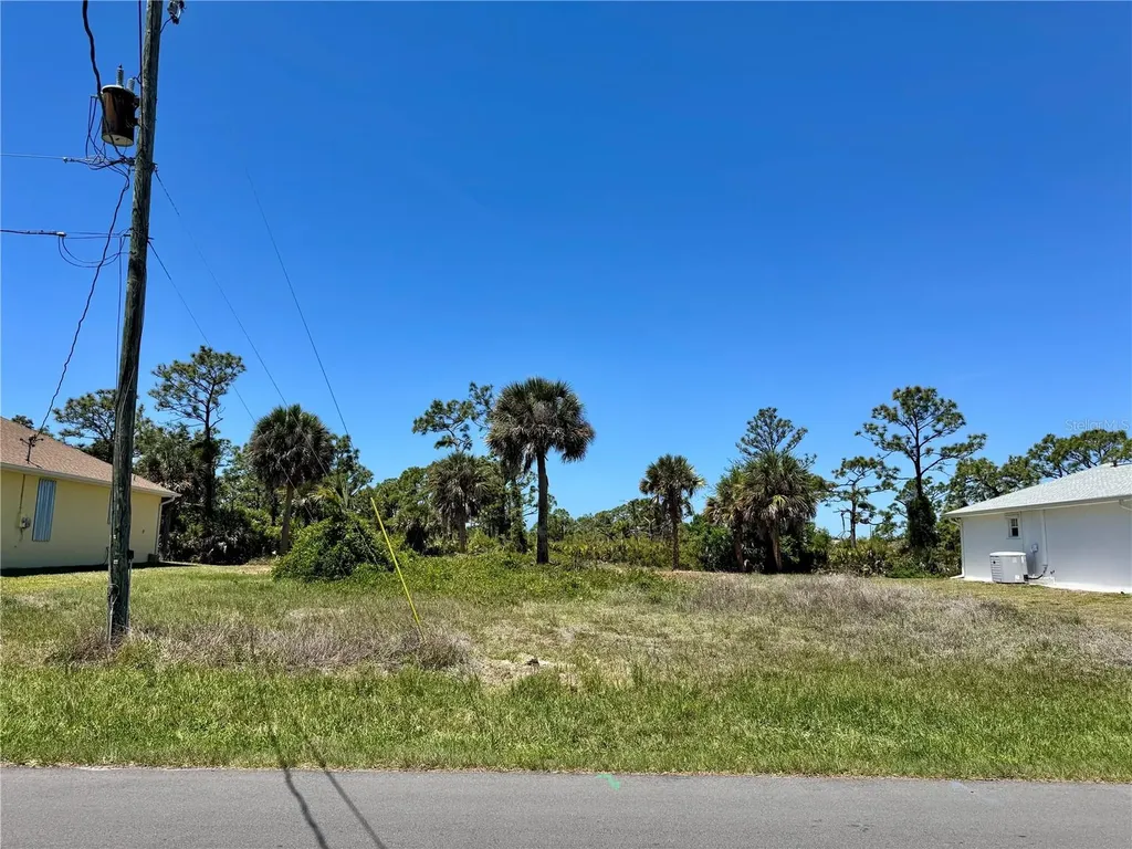 135 Long Meadow Lane Rotonda West FL 33947