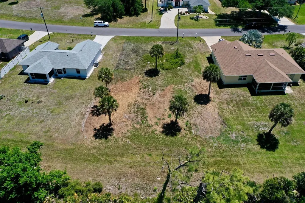 135 Long Meadow Lane Rotonda West FL 33947