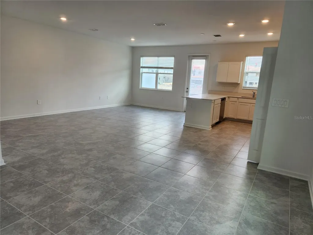 203 Bogey Drive Davenport FL 33896