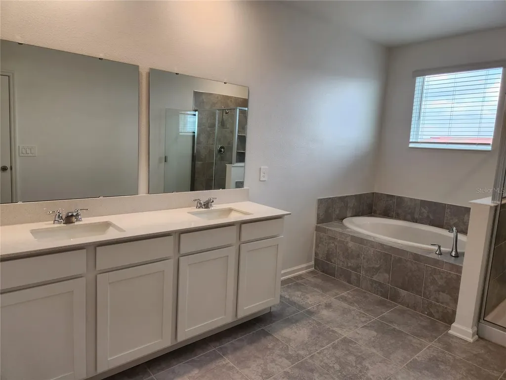 203 Bogey Drive Davenport FL 33896