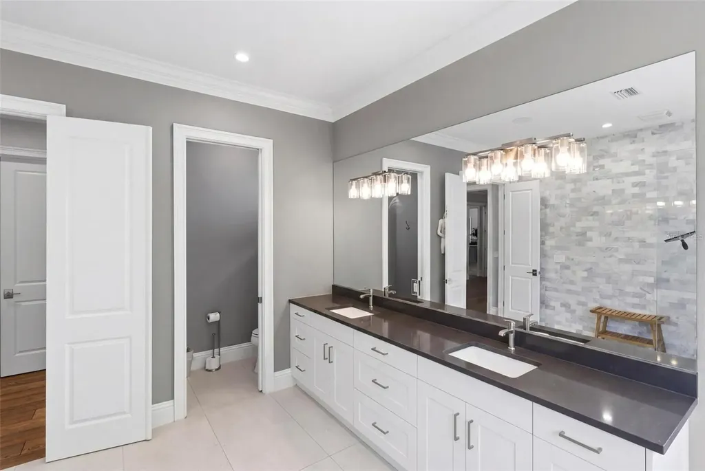 1705 Wisconsin Lane Sarasota FL 34239