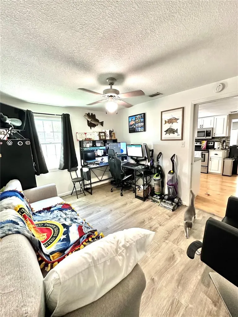 4653 78th Lane N St Petersburg FL 33709