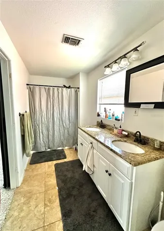 4653 78th Lane N St Petersburg FL 33709