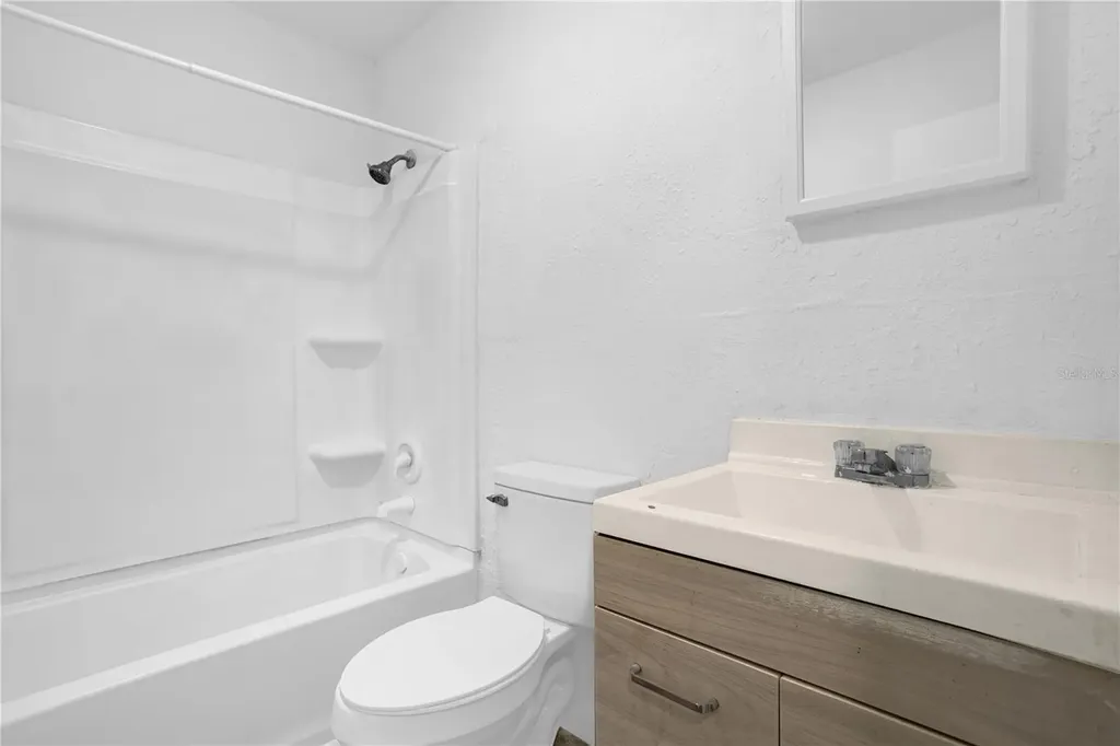 516 Pitt Street Wildwood FL 34785