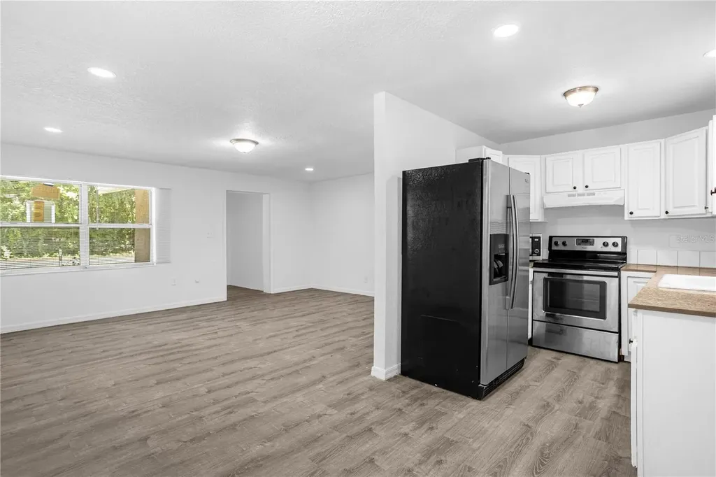 516 Pitt Street Wildwood FL 34785
