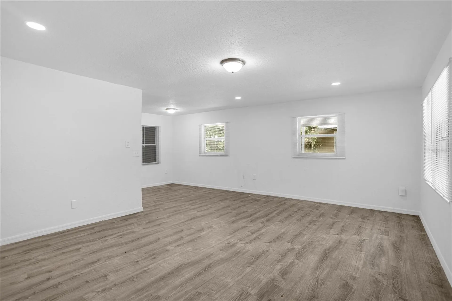 516 Pitt Street Wildwood FL 34785