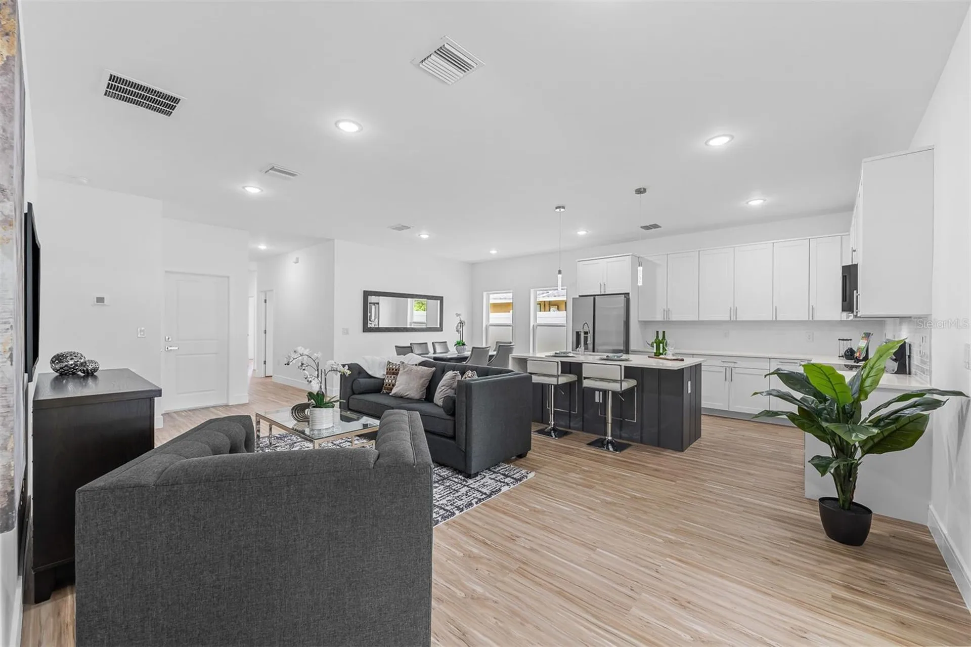 3914 W Jefferson Street Orlando FL 32805