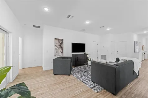 3914 W Jefferson Street Orlando FL 32805