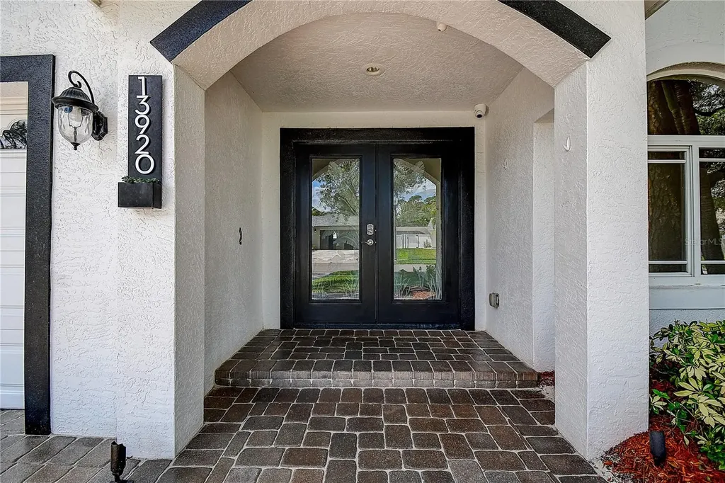 13920 Egret Lane Clearwater FL 33762