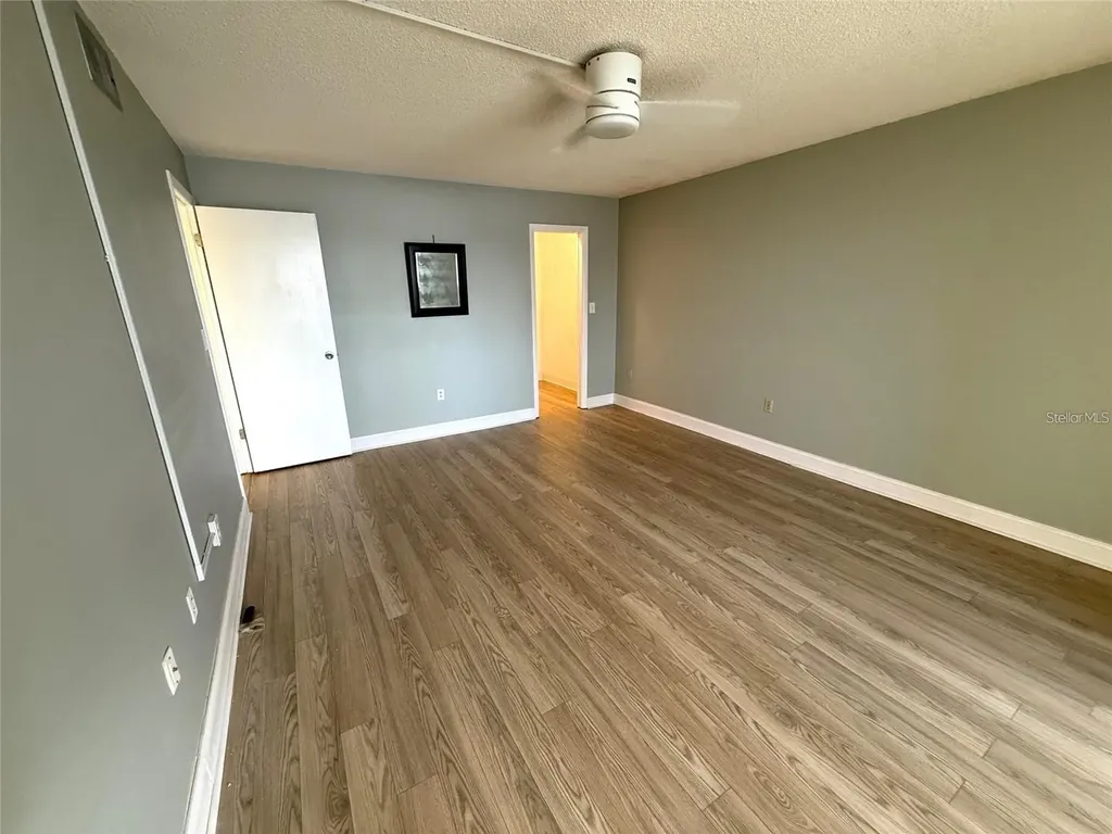 4775 Cove Circle St Petersburg FL 33708
