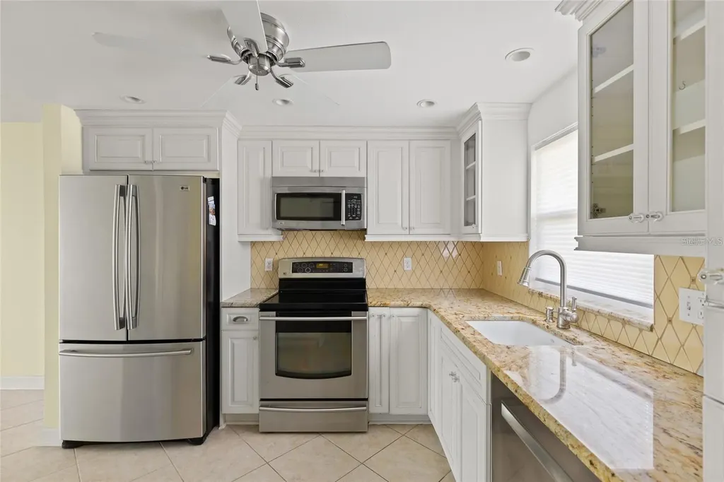 4775 Cove Circle St Petersburg FL 33708