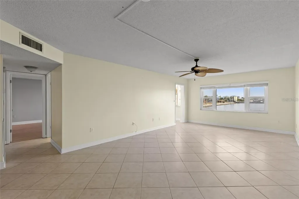 4775 Cove Circle St Petersburg FL 33708