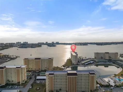 4775 Cove Circle St Petersburg FL 33708