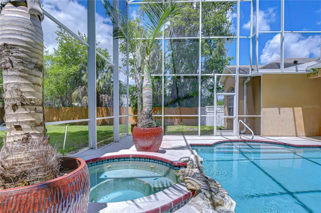6213 Parkway Boulevard Land O Lakes FL 34639