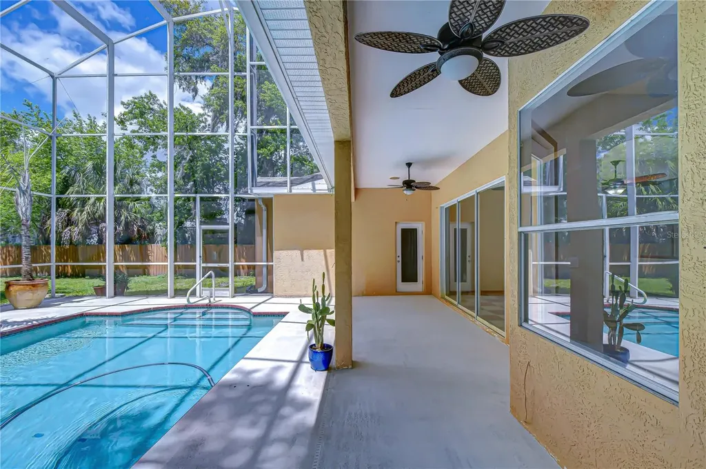 6213 Parkway Boulevard Land O Lakes FL 34639