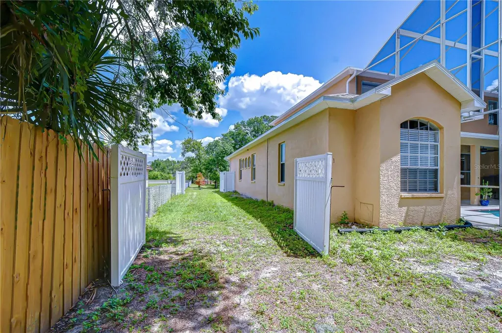 6213 Parkway Boulevard Land O Lakes FL 34639