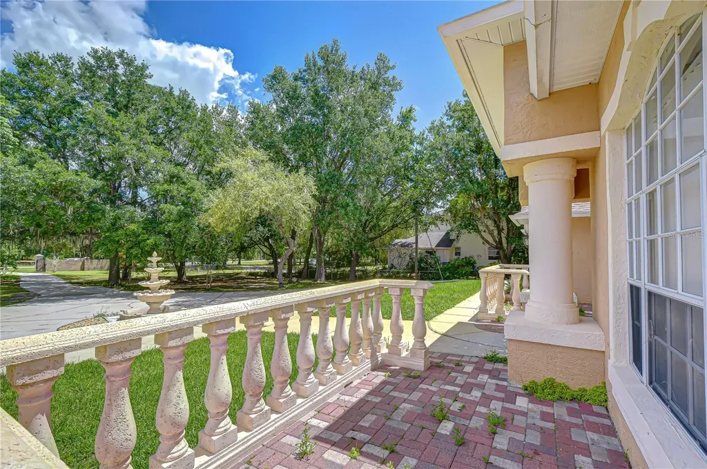 6213 Parkway Boulevard Land O Lakes FL 34639