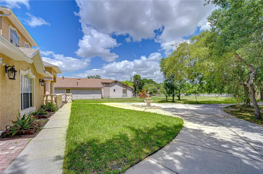 6213 Parkway Boulevard Land O Lakes FL 34639