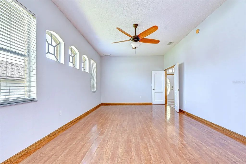 6213 Parkway Boulevard Land O Lakes FL 34639
