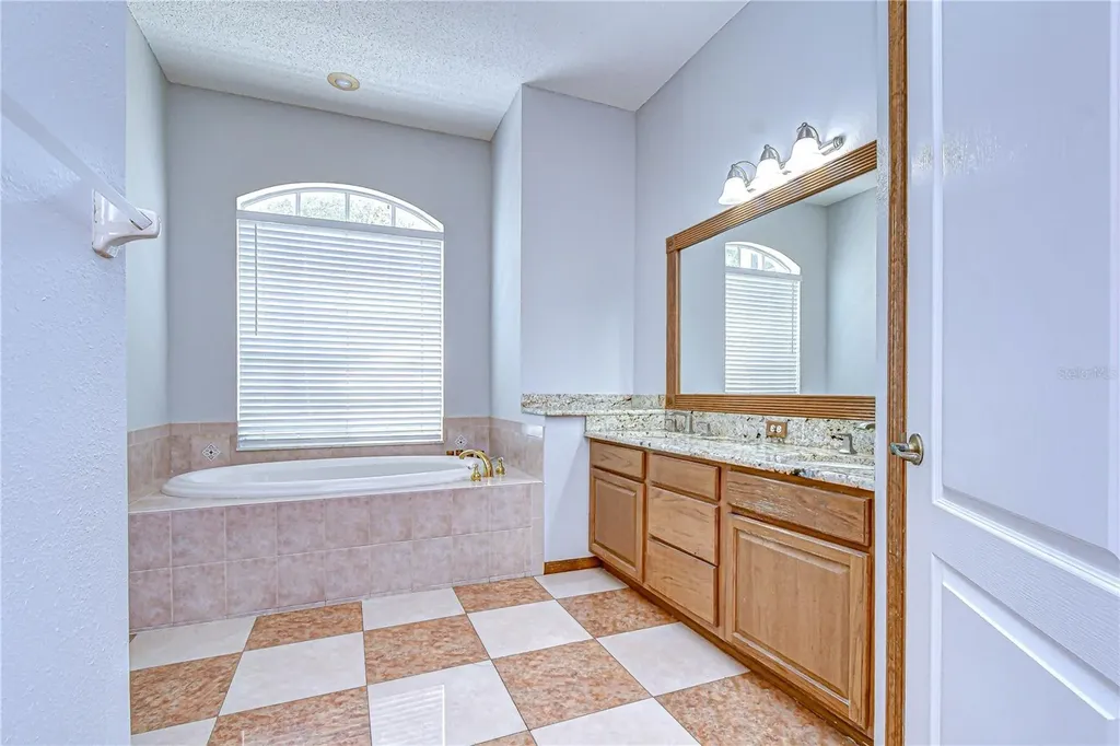 6213 Parkway Boulevard Land O Lakes FL 34639
