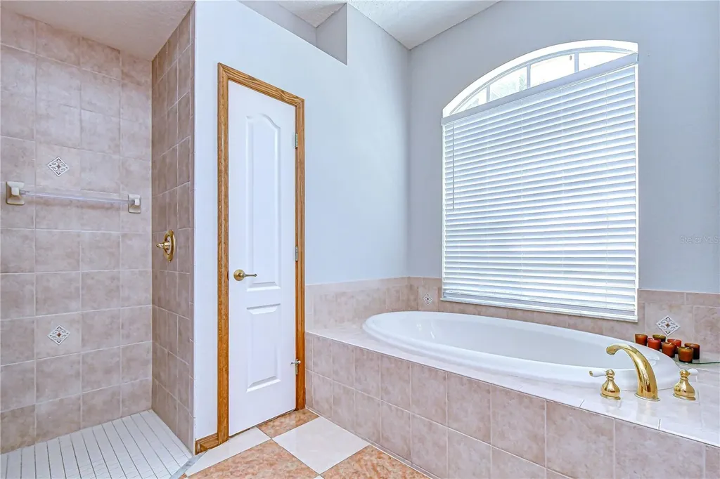 6213 Parkway Boulevard Land O Lakes FL 34639